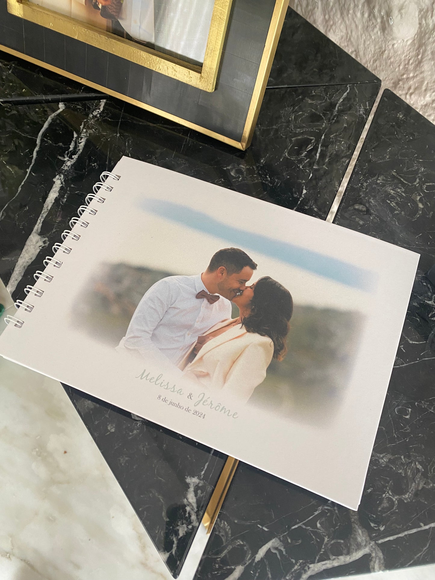 Livro de honra com foto